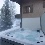 Appartamento Mountain - Hot Tub & Sunset Views Axalp