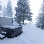 Mountain - Hot Tub & Sunset Views Appartamento Axalp