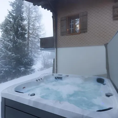 Διαμέρισμα Mountain - Hot Tub & Sunset Views Axalp